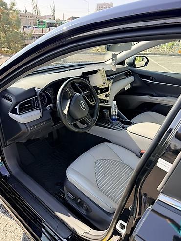 sequoia 2010: Toyota Camry: 2022 г., 2.5 л, Вариатор, Гибрид, Седан — 8