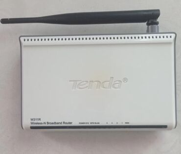 тенда роутер: Продаю Wi Fi Роултер Tenda