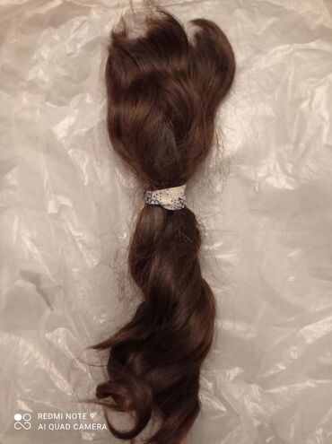 təbii saç satışı: Təbii saç. 150-qramdır . Uzunluğu - 33-sm-dir
