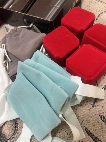 упаковочные пакеты для постельного белья: Набор для упаковки и демонстрации украшений Состав: - Бархатные