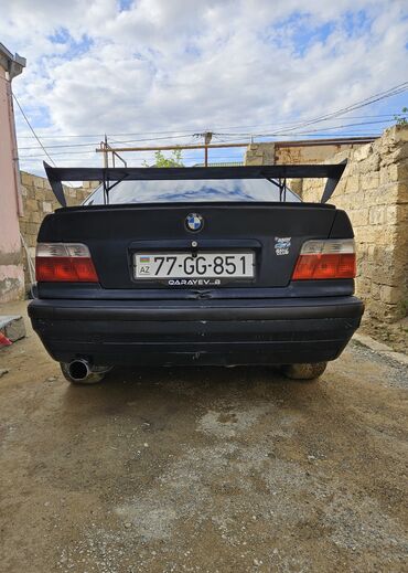 BMW: BMW 316: 1.6 l | 1995 il Hetçbek
