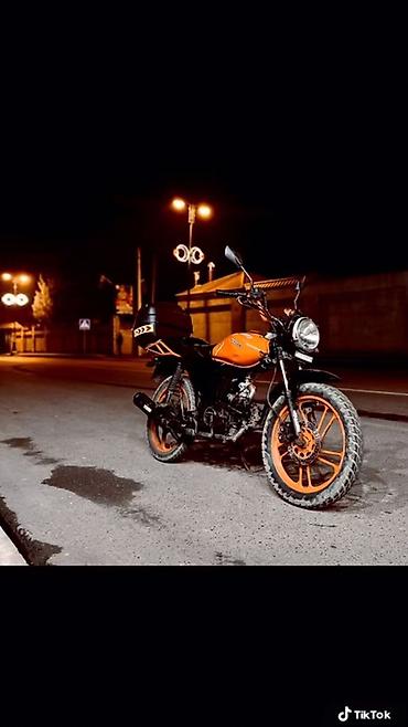 3 tekerlekli moped: Motosiklet – şəhər və qısa məsafə gəzintiləri üçün praktik və — 1