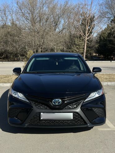 Toyota: Toyota Camry: 2018 г., 2.5 л, Вариатор, Гибрид, Седан