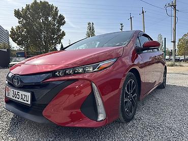 step vagon: Toyota Prius: 2020 г., Бензин — 2