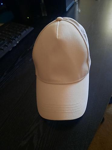 Original Ted Baker beysbol papağı Öz giyməti 190 azn, heç taxəlmayıb