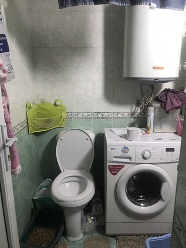 срочно продаю пол дом: Полдома, 47 м², 3 комнаты, Собственник