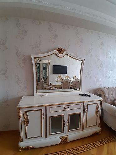Mebel: Qonaq otağı üçün, İşlənmiş, Açılmayan, Dördbucaq masa, 8 stul — 4