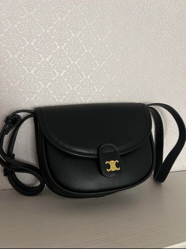 Классические сумки: Продаю новые celine и розовая,остальные в хорошем состоянии сумочки