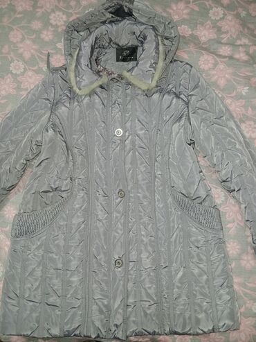 отдам даром обогреватель: Тёплая удлинённая женская куртка размер 58-60 состояние новой вещи