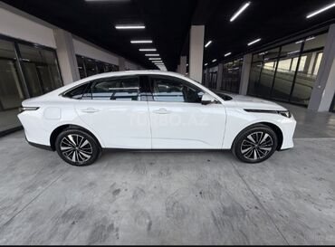 Changan: Changan Eado: 1.5 l | 1 km Sedan — 4