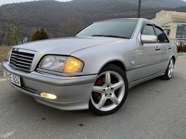 audi oturacaqlar: Mercedes-Benz 240: 2.4 l | 1998 il Sedan