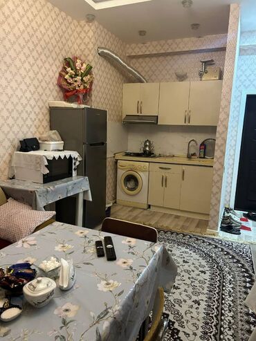 Uzunmüddətli kirayə mənzillər: Suraxanı rayonu, Qaraçuxur qəsəbəsi, 318 nömrəli məktəbin yanı, 5 — 3