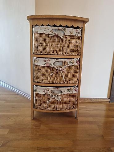 Тумбы для вещей и одежды: Продаю тумба для хранения белья или вещей, можно для ванной или — 2