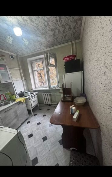 кв на месяц: 1 комната, 35 м², Индивидуалка, 3 этаж, Косметический ремонт