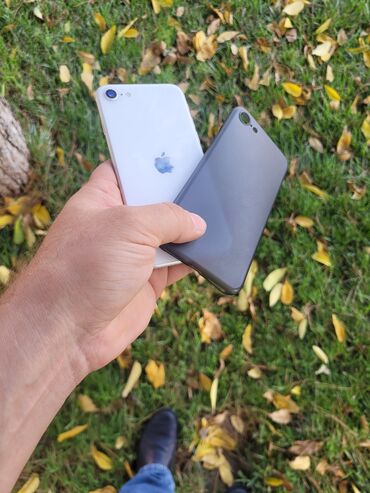 Apple iPhone: IPhone SE, 128 GB, Ağ, Barmaq izi -da lalafo.az — 15 Apple iPhone: IPhone SE, 128 GB, Ağ, Barmaq izi — 15