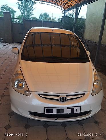 Honda Fit: 2002 г., 1.3 л, Бензин, Хэтчбэк