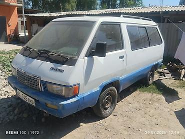 минивэн: Toyota Lite Ace: 1987 г., Минивэн — 2