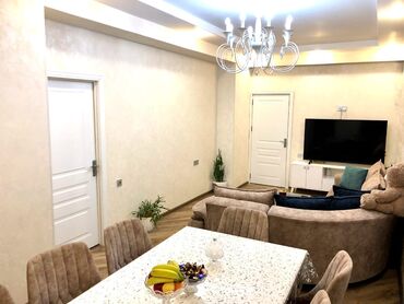 günəşlidə evlər: 3 otaqlı, Yeni tikili, 78 kv. m