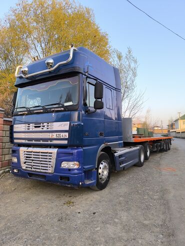 домкраты для авто: Тягач, DAF, 2004 г., Тентованный