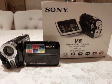Видеокамеры: Yeni istifade olunmamish Sony V8 rəqəmsal videokamera - 12 MP