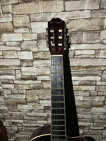gitara qiymətləri: 200 manata alinib demek olar ki yenidir. Yeni simler ve çantası — 6