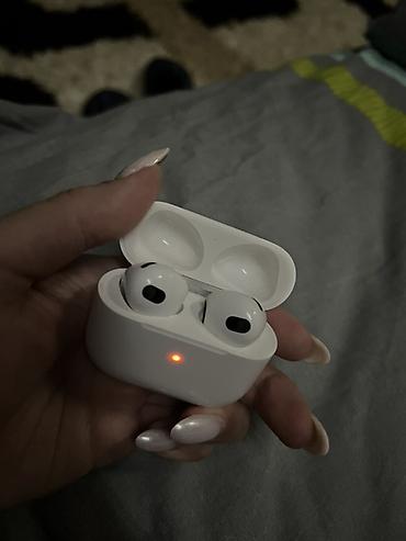 Наушники: Беспроводные наушники-вкладыши, Apple, AirPods 3, Б/у — 3