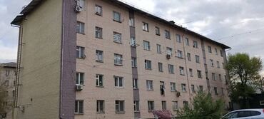 срочно продаётся 1 комнатная квартира в районе ошского рынка по улице кенсуйская: 1 комната, 17 м², Общежитие и гостиничного типа, 4 этаж