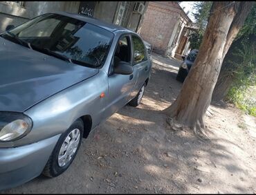 Daewoo Lanos: 2007 г., 1.5 л, Механика, Бензин, Седан
