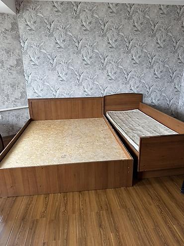 мебел спальня: Спальный гарнитур в классическом стиле, цвет тёплый орех. Состав: - — 2