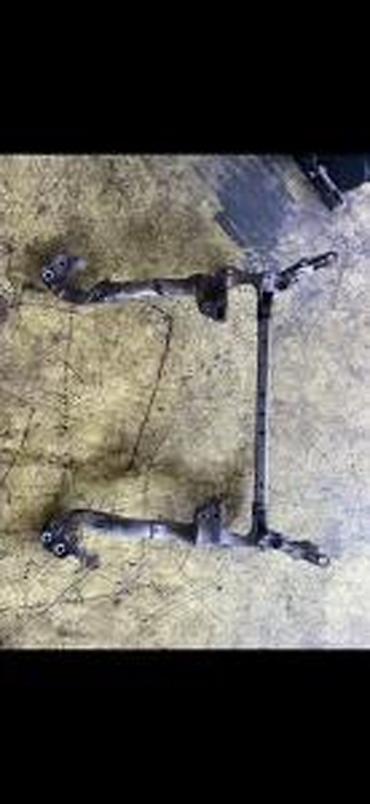 auto oprema krusevac: AUDI A4 A5 TRAP TRAVERZNA KOLEVKA 8T0399315J | Audi vw delovi zemun — 3