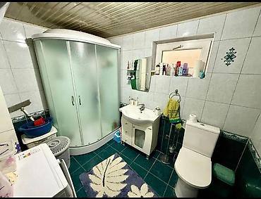 Продажа коттеджей и домов: Продаётся отличный дом в районе Ак Орго. - Участок: 5 соток — 8