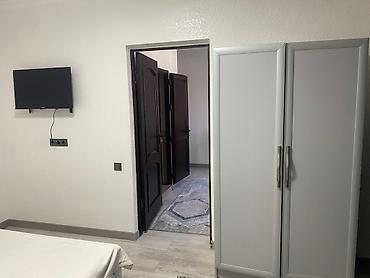 Посуточная аренда квартир: 1 комната, Душевая кабина, Постельное белье, Кондиционер — 4