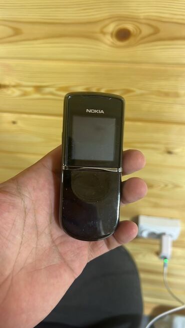 nokia 1280: Nokia 8 Sirocco, Б/у, < 2 ГБ, цвет - Черный, 1 SIM