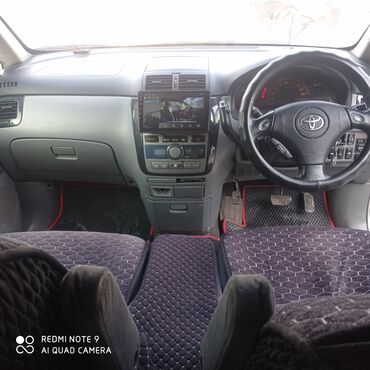 Toyota: Toyota Ipsum: 2002 г., 2.4 л, Автомат, Бензин, Минивэн — 10