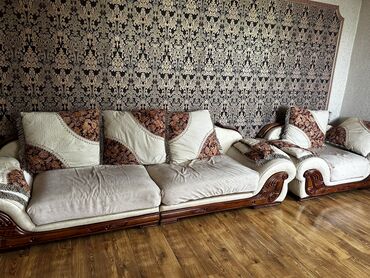 прямые диваны: Прямой диван, Б/у, Трёхместный и более