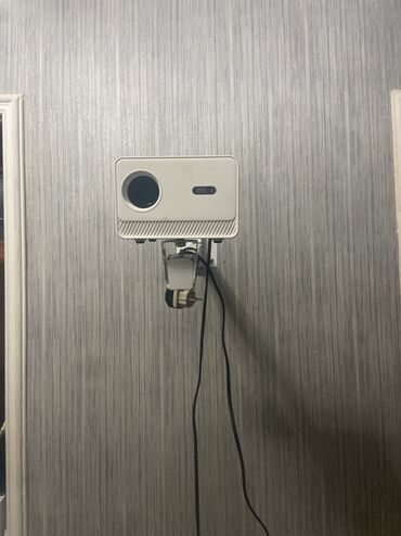 Proyektorlar: Portativ Proyektor