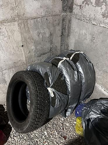 Расмотрю обмен на 17 резины 4 комплект зимний, Зимние шины 225/60 R18 — 2
