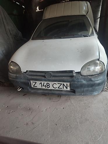 яшик инструмент: Opel Combo: 1995 г., 1.4 л, Механика, Бензин, Фургон — 1