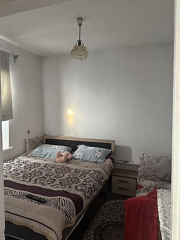 Продажа коттеджей и домов: Продается дом с участком в районе ГЭС‑2. Параметры: - Площадь дома — 14