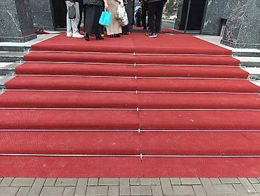 детские коврики для ползания: Продаём ковродержатель и прорезиненные дорожки Искусственная трава и — 4