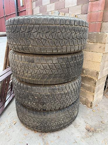 Шины: Шины 265 / 65 / R 17, Зима, Б/у, Комплект, Япония, Bridgestone — 1