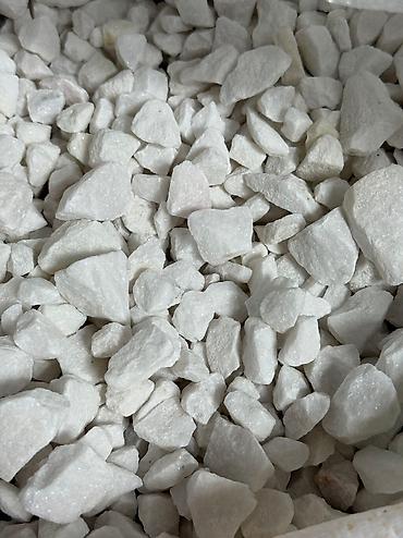 Мраморная крошка: Мраморная крошка, Белый, Ландшафтная, В тоннах — 24