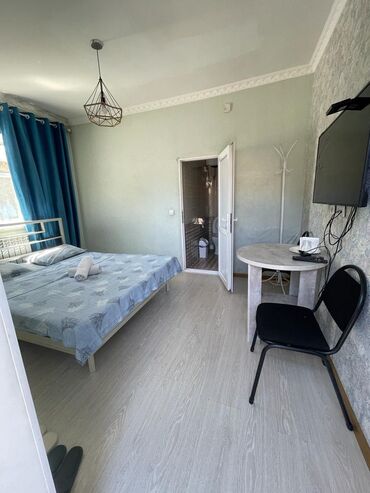 комната кызыл аскер: 1 комната, Душевая кабина, Постельное белье, Кондиционер