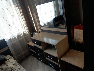 yataq otaqi desti: 2 təknəfərlik çarpayı, Dolab, Komod, 2 tumba, Türkiyə, İşlənmiş
