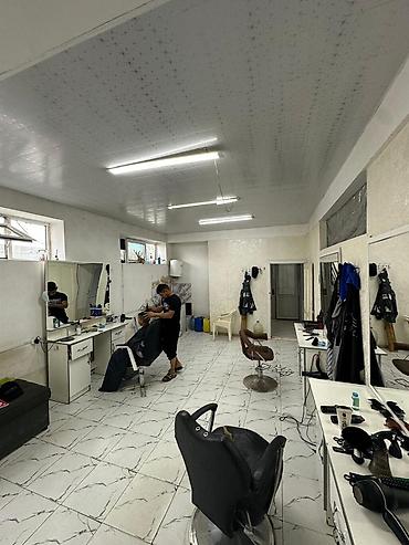 Аренда зданий: 2, 3 этаж и подвал, Сдается коммерческое помещение. 2 (110 кв), 3 — 6