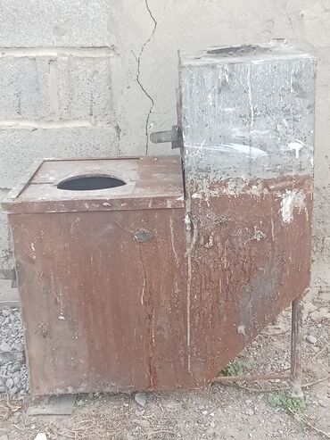 газовая горелка для отопления: Напольный водонагреватель из металла для дачи или дома. Устройство