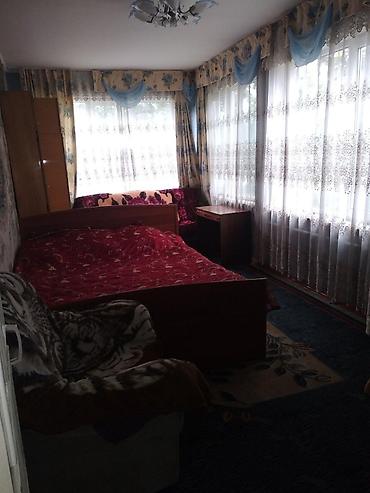 Дома: Район ошского рынка. Продаётся 2 дома на одном участке. Район ошского — 4
