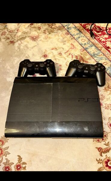 sony playstation 4 купить в баку: PS 3satilir yaxwi vezyetdedir heç bir prablemi yoxdur tam