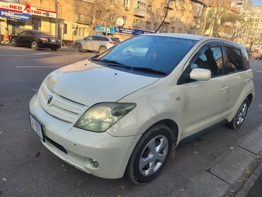 toyota runer: Toyota ist: 2004 г., 1.3 л, Автомат, Бензин, Хетчбек