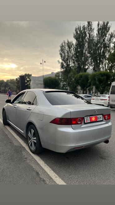 Honda: Honda Accord: 2003 г., 2 л, Механика, Бензин, Седан